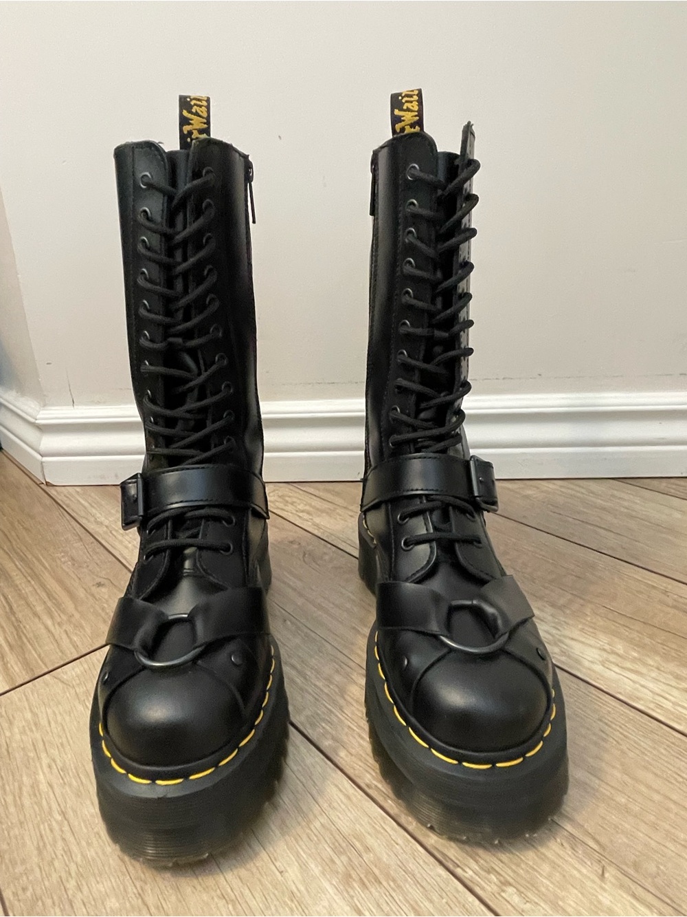 Dr. Martens Black Leather Lace-Up Platform Boots with Yellow Stitching size US 8 - Picture 8 of 16